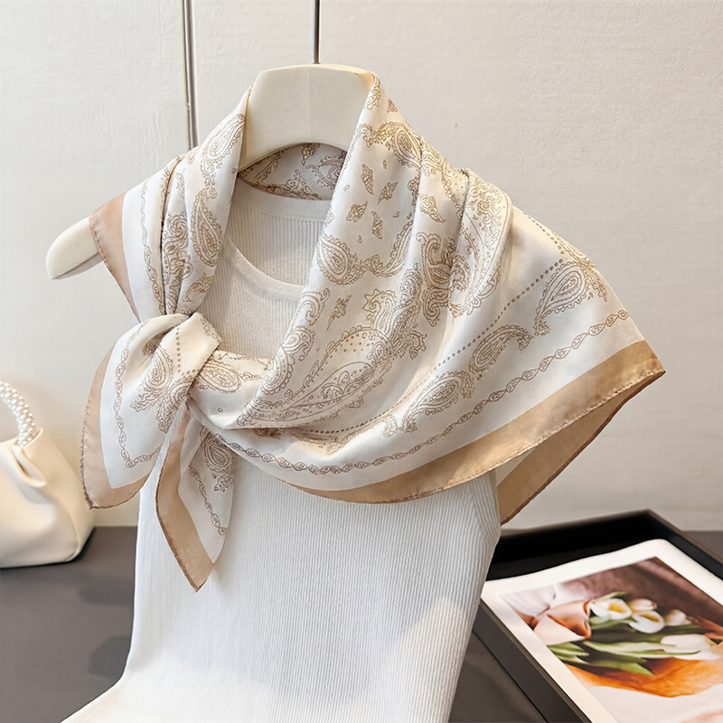 Vintage Beige Paisley Print Sq - огляд і ціна Silk Neck Scarf