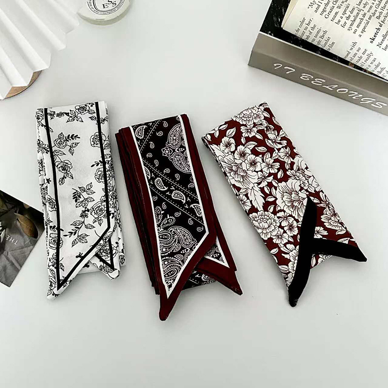 Luxury Fashion Woman Skinny Si - огляд і ціна Silk Neck Scarf